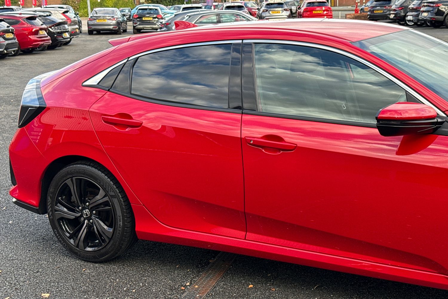 Used Honda Civic 2017 for sale - 76351935: Photo 28