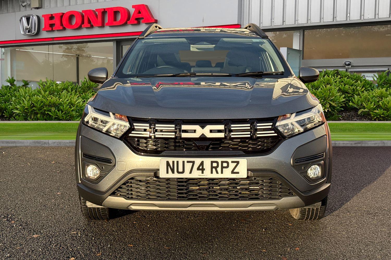 Used Dacia Jogger 2024 for sale - 76909460: Photo 4