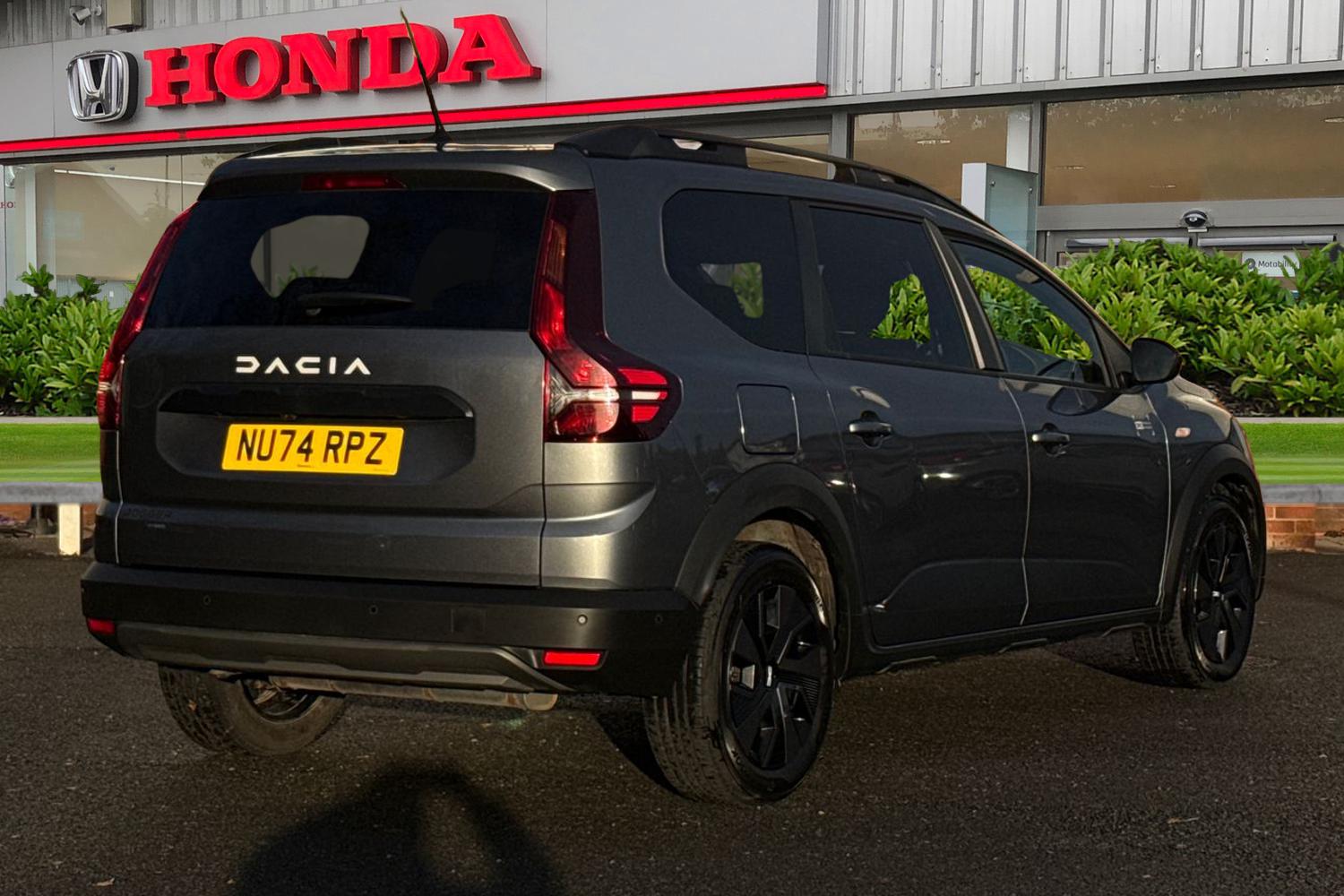 Used Dacia Jogger 2024 for sale - 76909460: Photo 8
