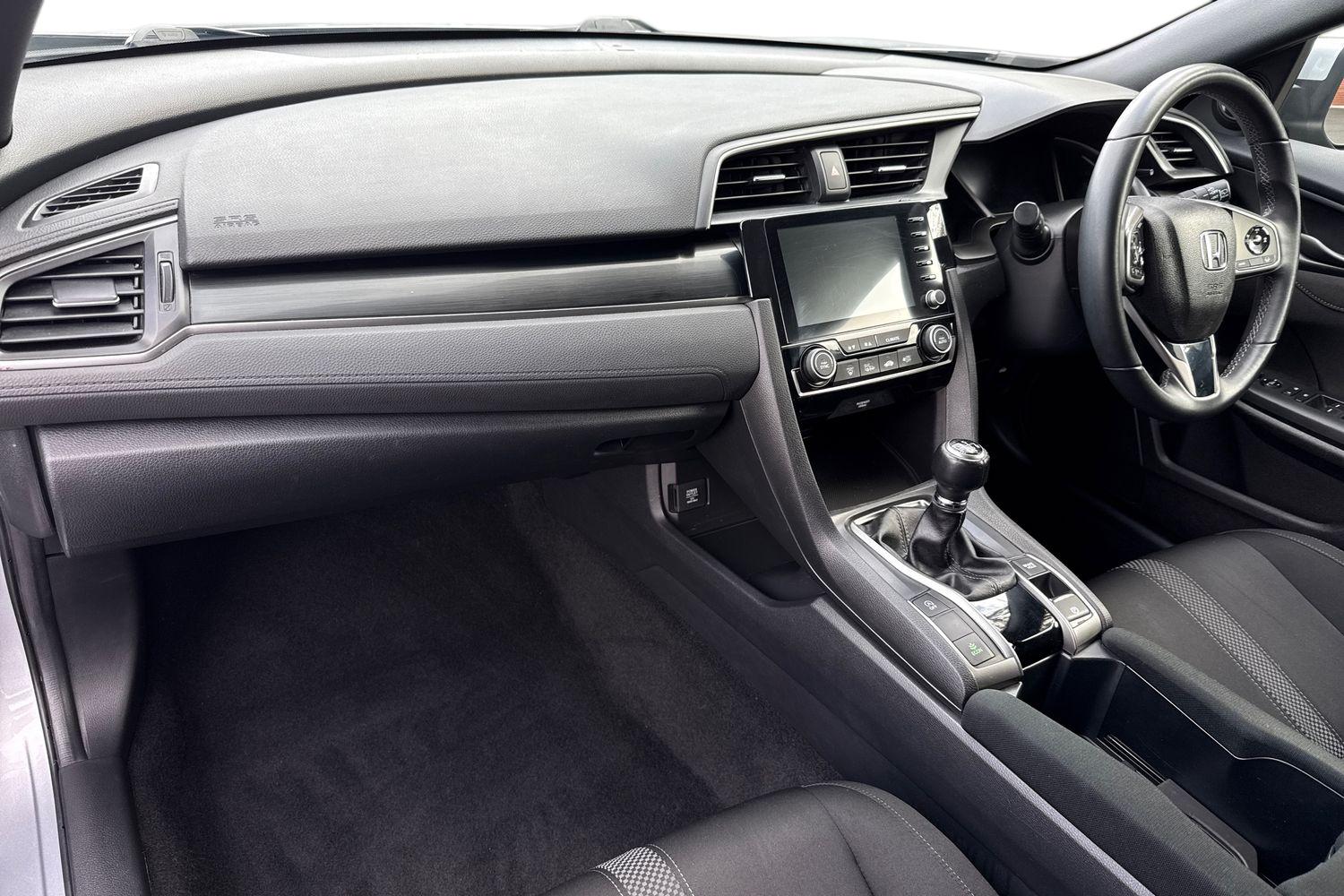 Used Honda Civic 2021 for sale - 76629780: Photo 16