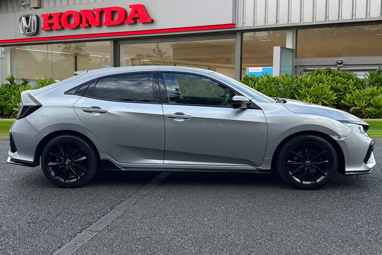 Used Honda Civic 2021 for sale - 76629780: Photo 3