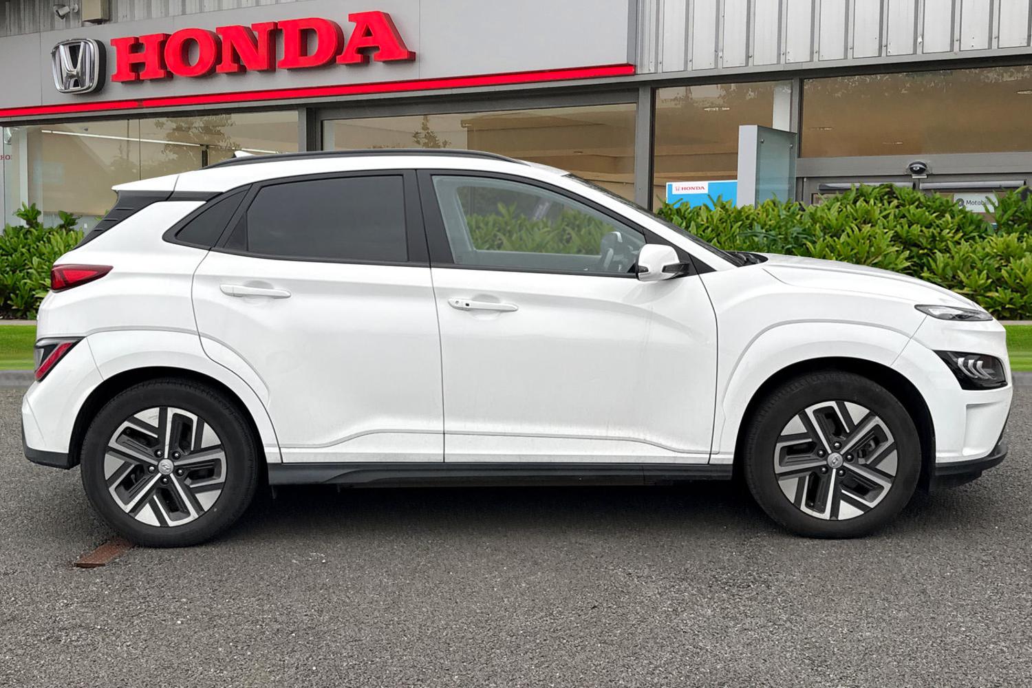 Used Hyundai KONA 2022 for sale - 77355393: Photo 3