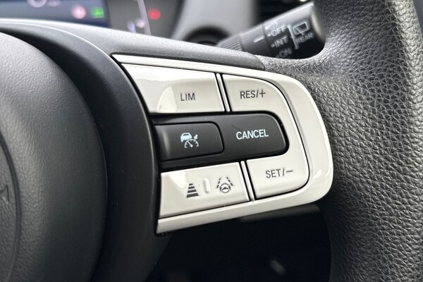 Used Honda Jazz 2021 for sale - 76220299: Photo 42