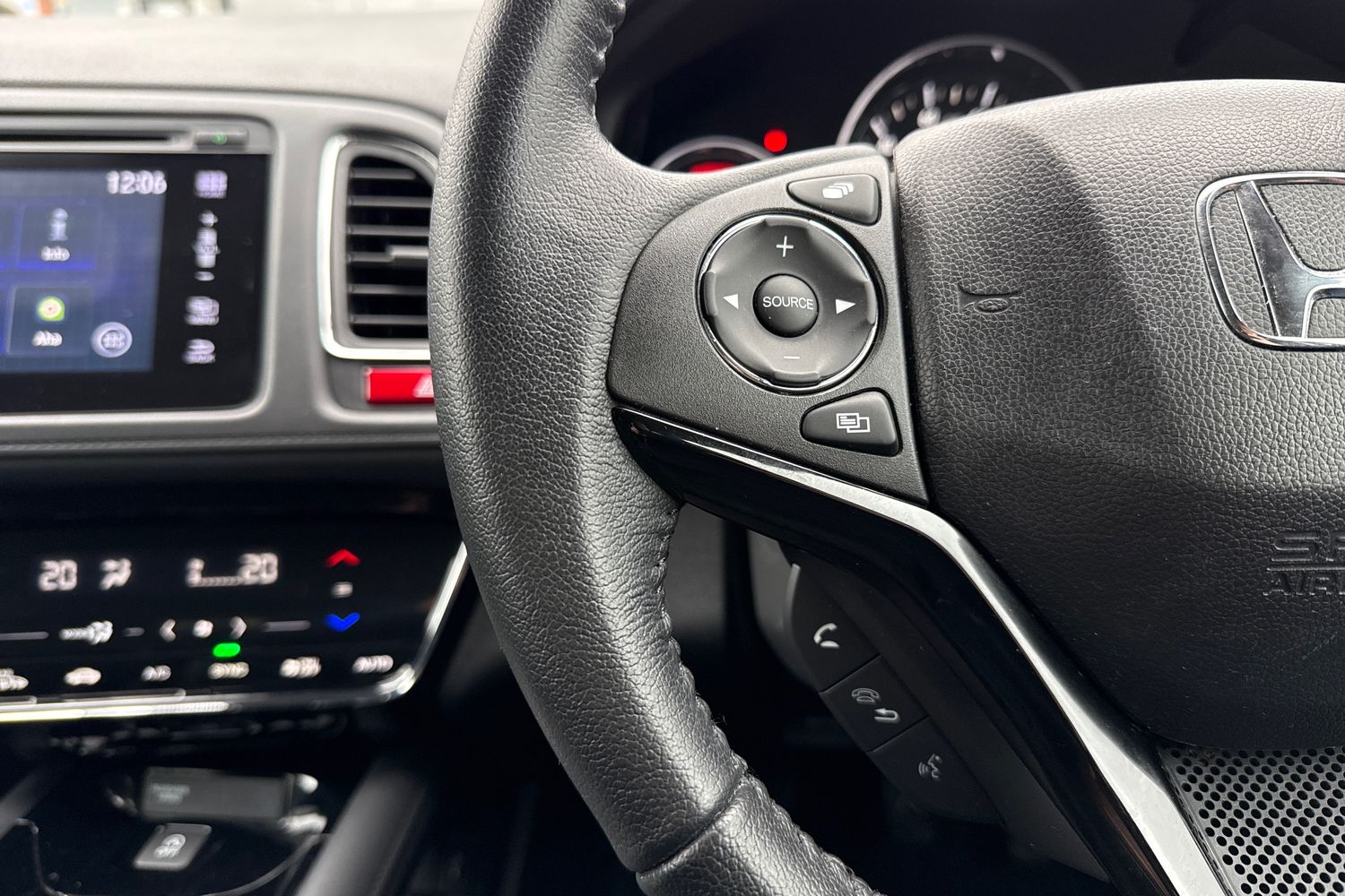 Used Honda HR-V 2016 for sale - 76476054: Photo 30