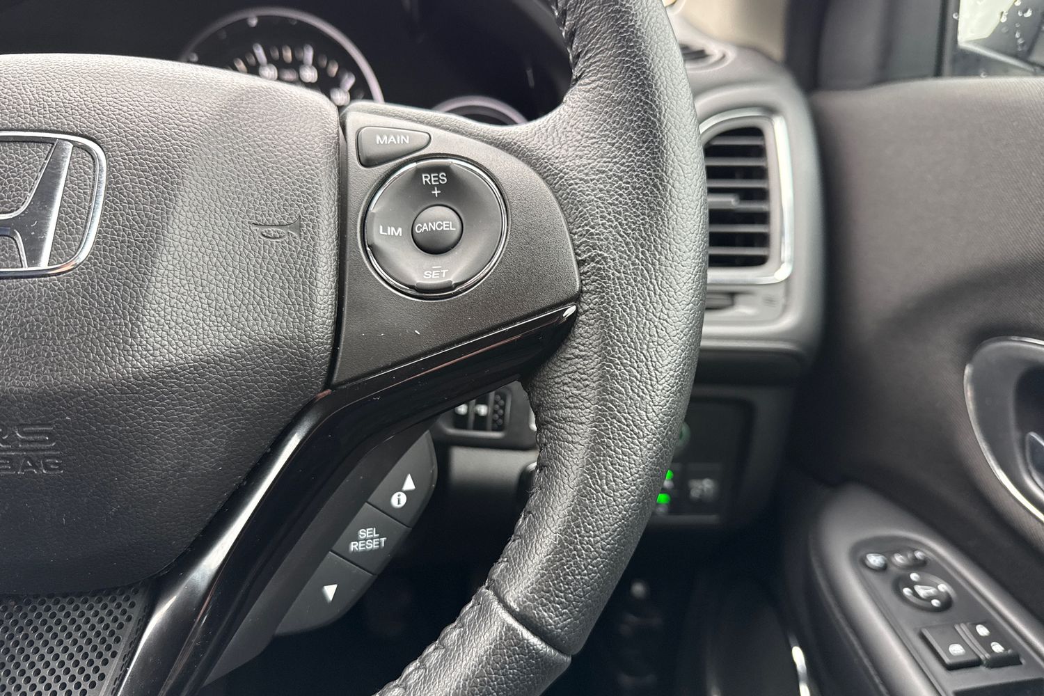 Used Honda HR-V 2016 for sale - 76476054: Photo 31