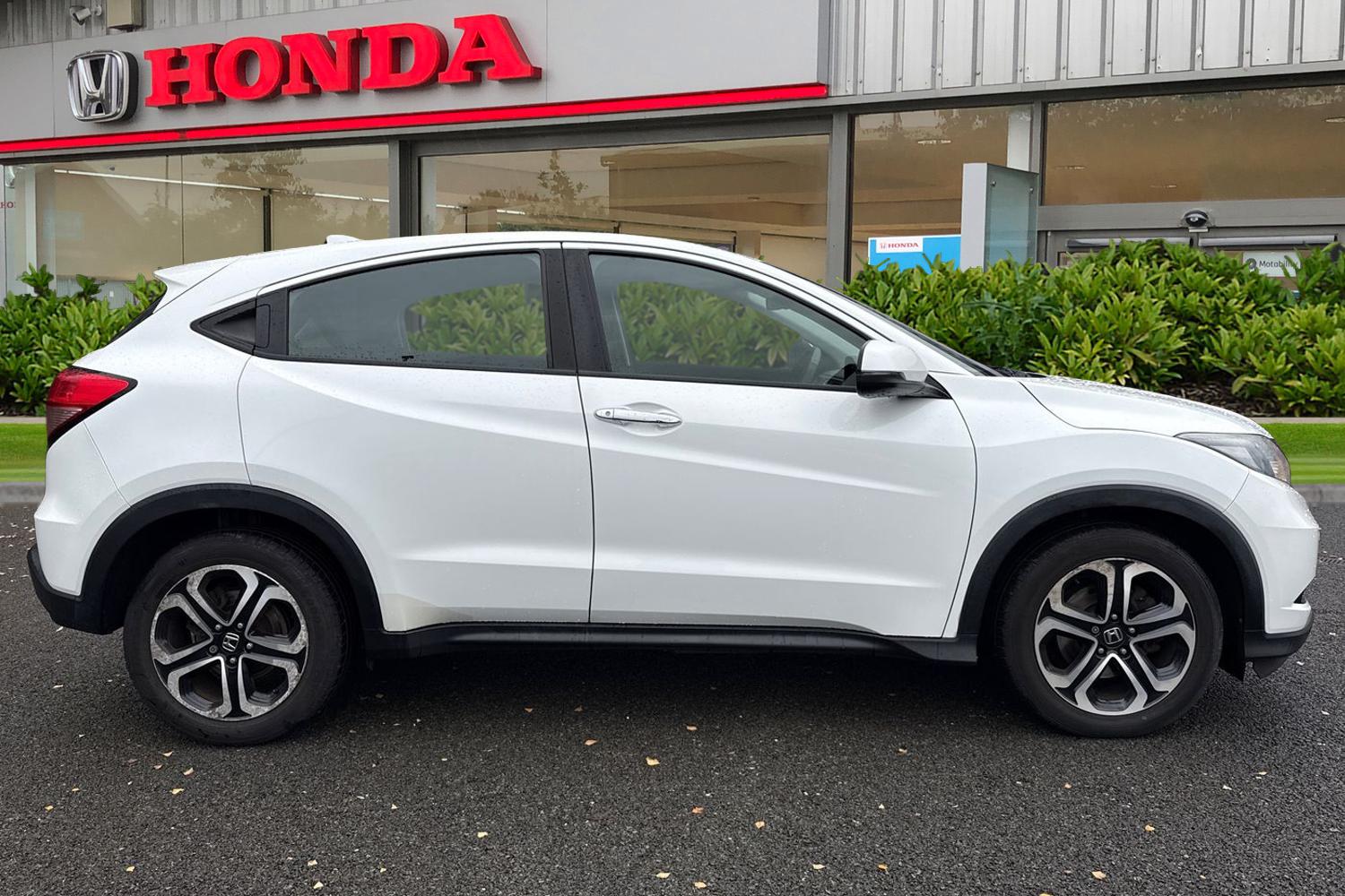 Used Honda HR-V 2016 for sale - 76476054: Photo 5