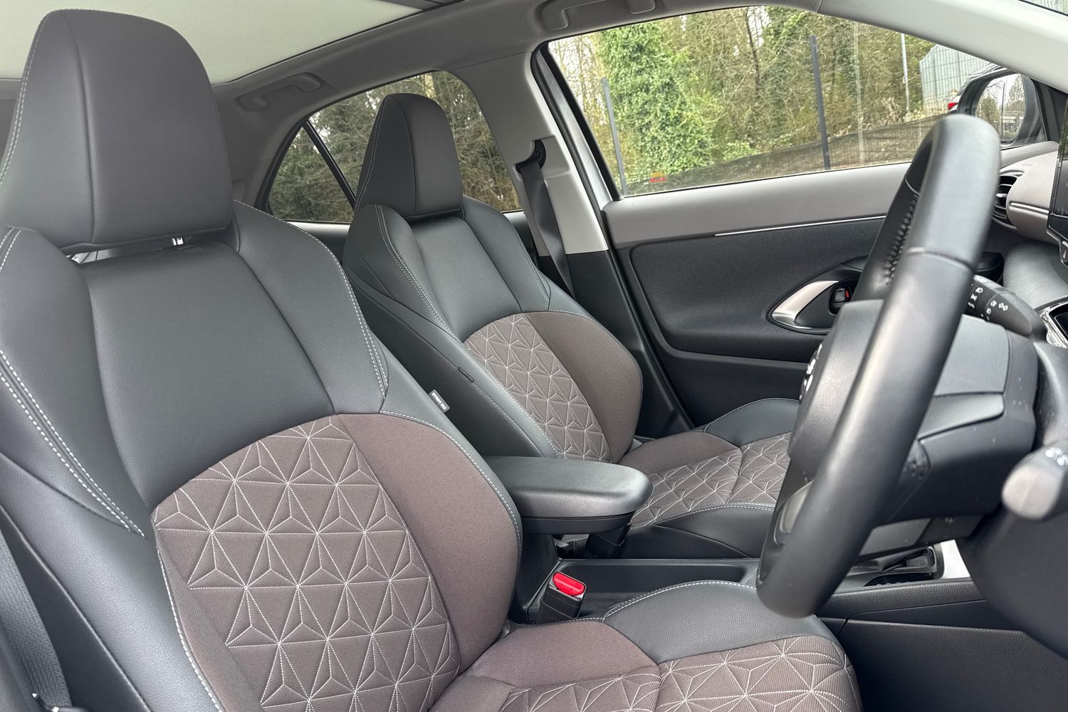 Used Toyota Yaris Cross 2023 for sale - 77608181: Photo 23