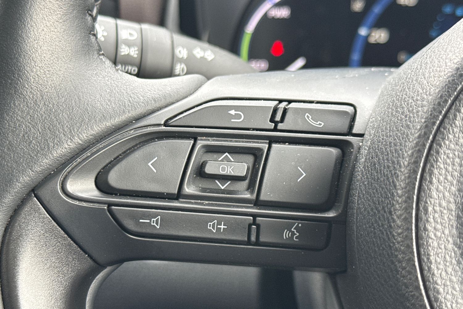 Used Toyota Yaris Cross 2023 for sale - 77608181: Photo 33