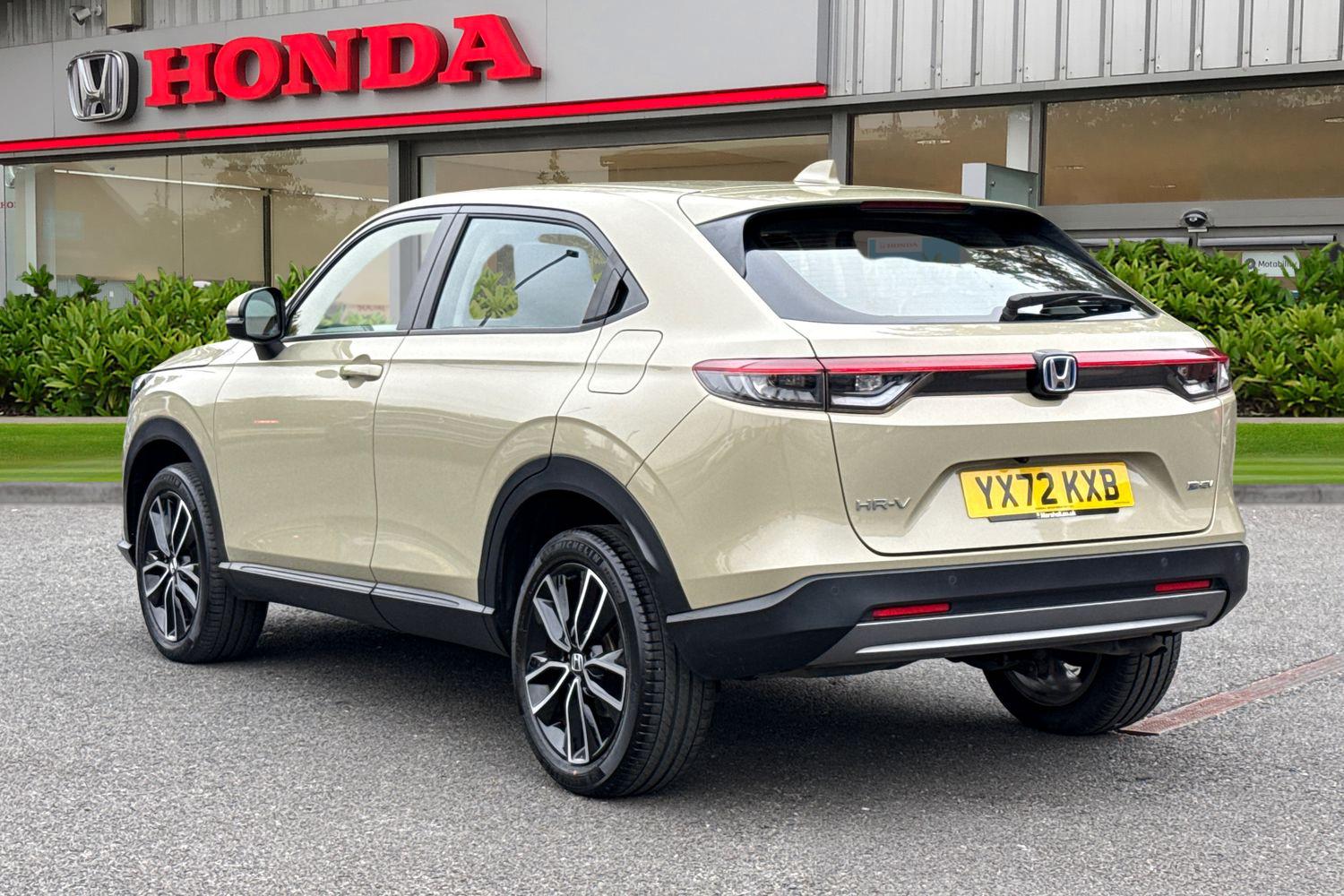 Used Honda HR-V 2022 for sale - 76288325: Photo 2