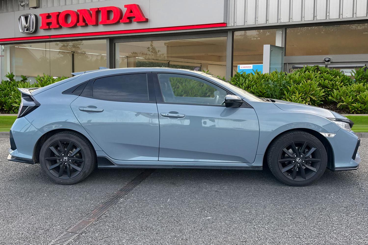 Used Honda Civic 2020 for sale - 77961399: Photo 3