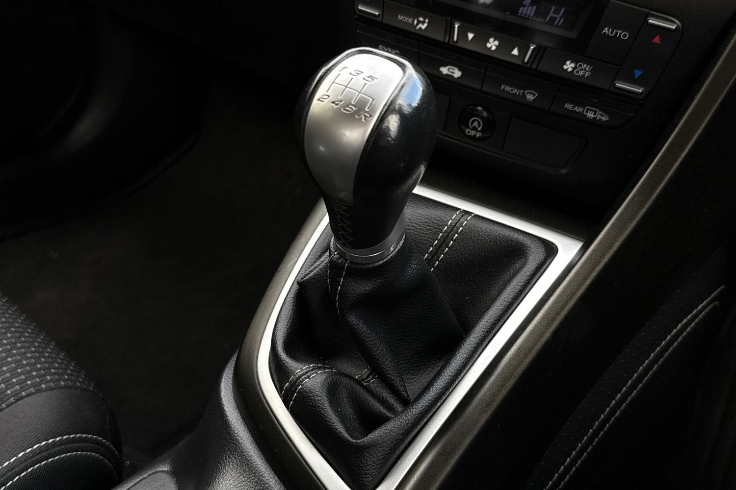 Used Honda Civic 2015 for sale - 76395395: Photo 22