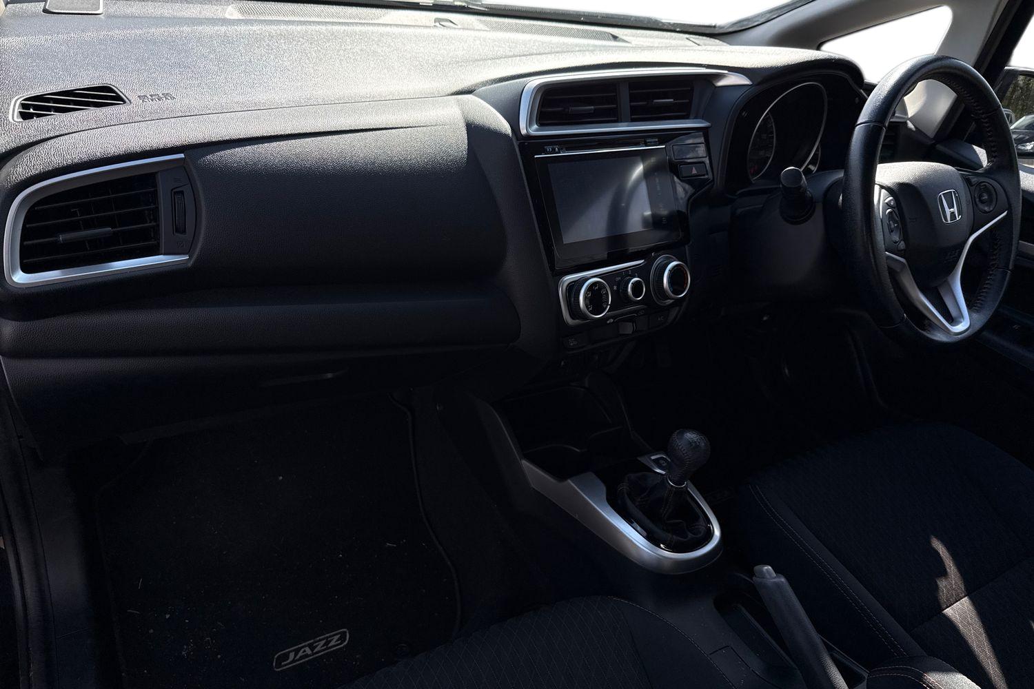 Used Honda Jazz 2018 for sale - 78107455: Photo 16