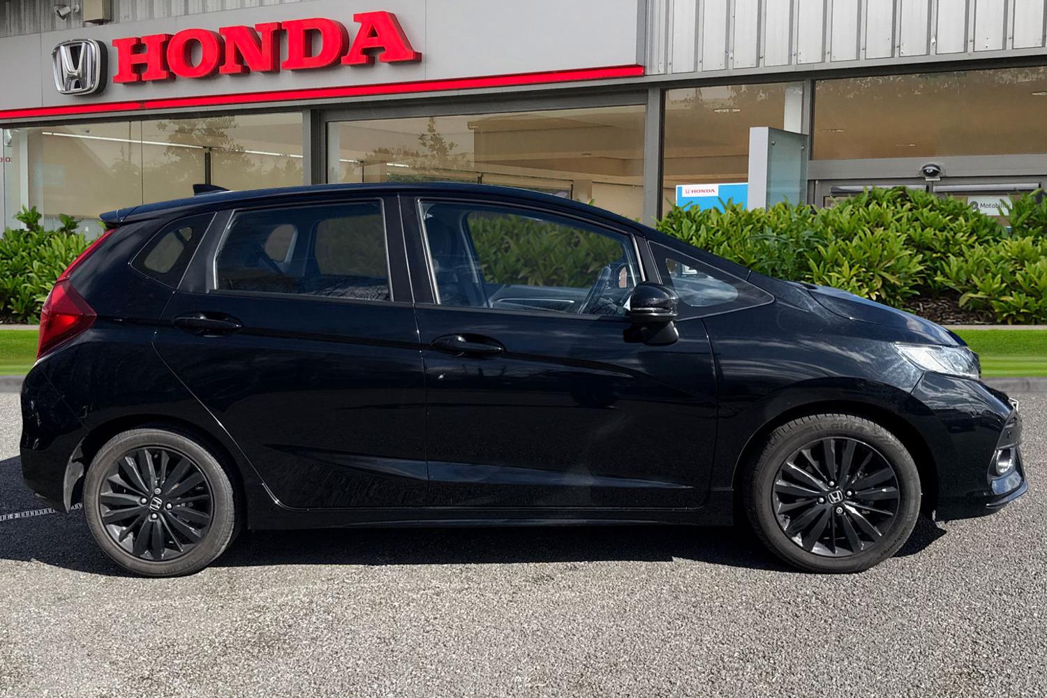 Used Honda Jazz 2018 for sale - 78107455: Photo 3