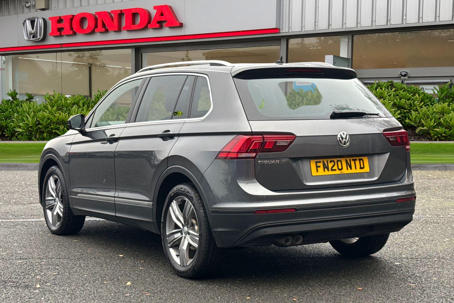 Used Volkswagen Tiguan 2020 for sale - 76805299: Photo 2