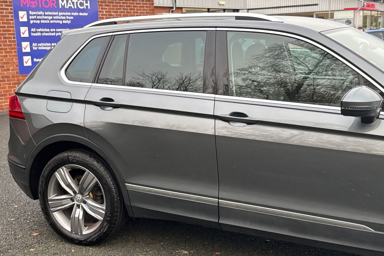 Used Volkswagen Tiguan 2020 for sale - 76805299: Photo 28