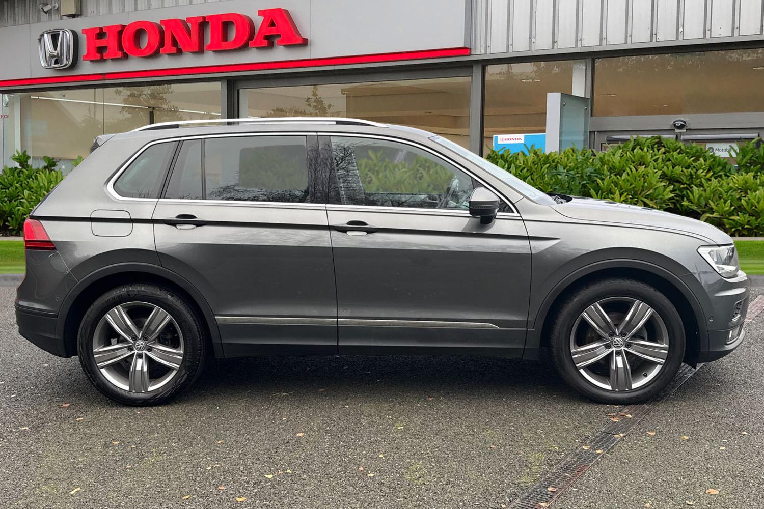 Used Volkswagen Tiguan 2020 for sale - 76805299: Photo 3