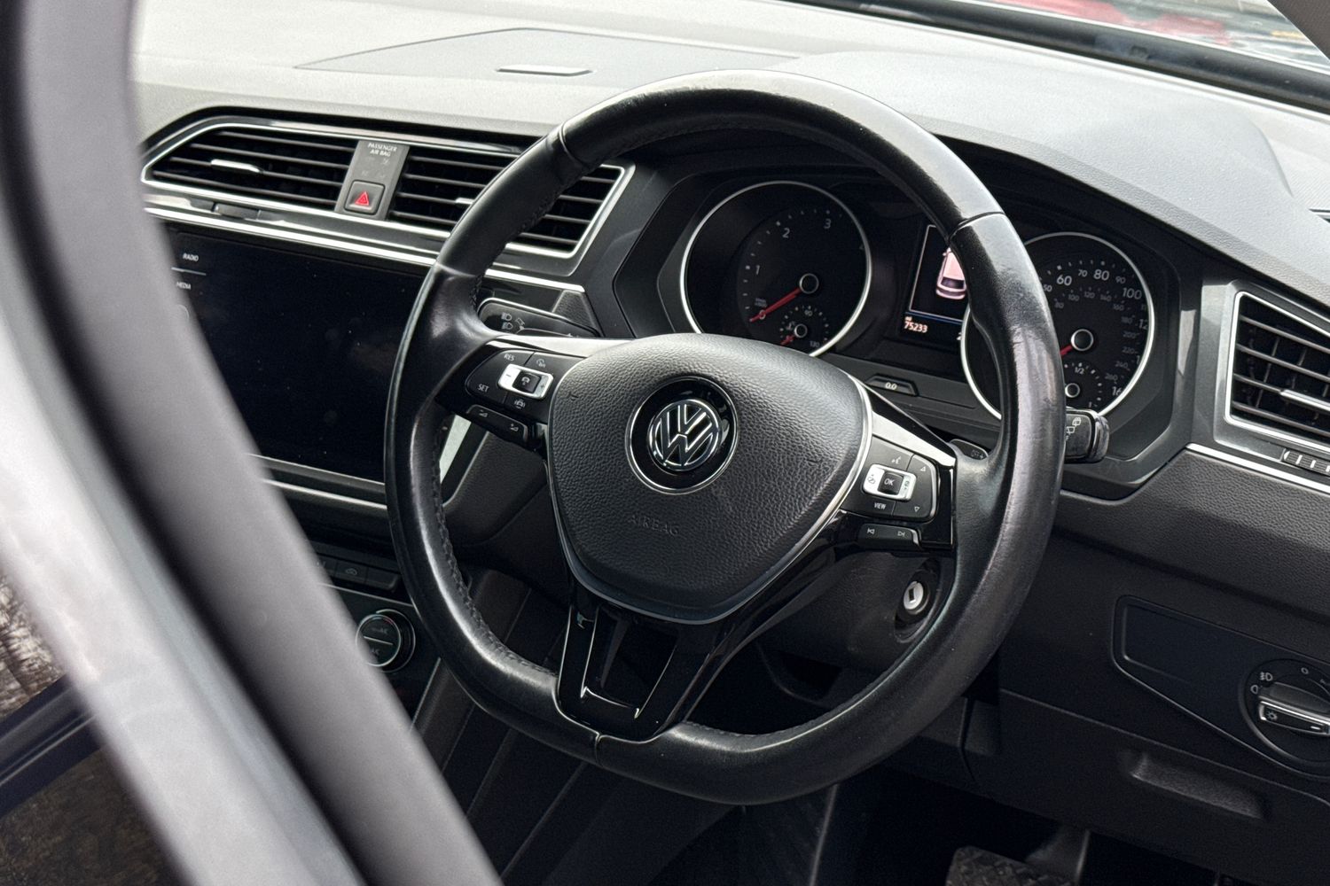 Used Volkswagen Tiguan 2020 for sale - 76805299: Photo 30