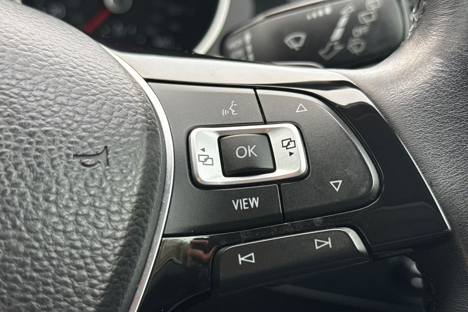 Used Volkswagen Tiguan 2020 for sale - 76805299: Photo 38