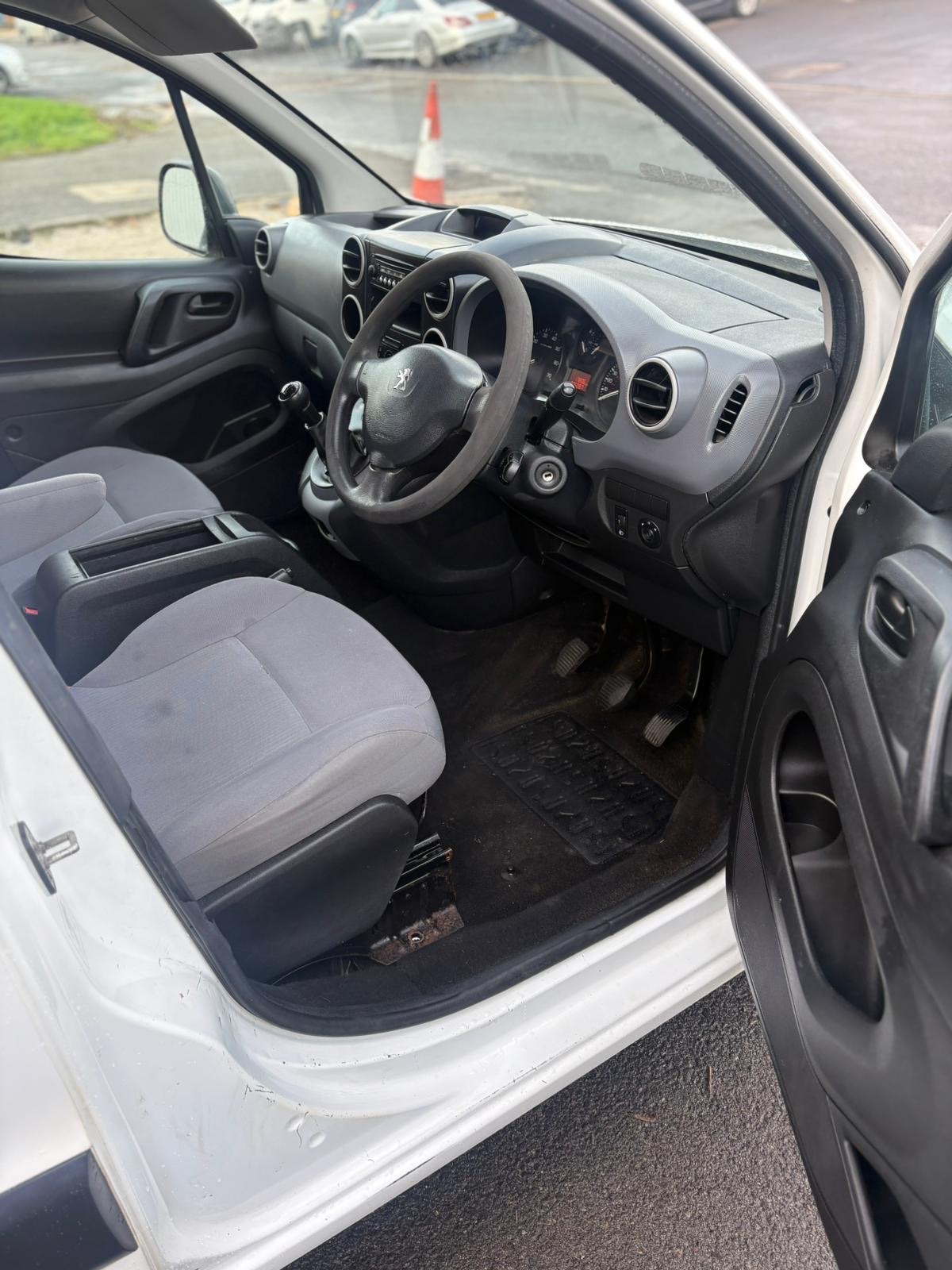 Used Peugeot Partner 2013 for sale - 76637512: Photo 16