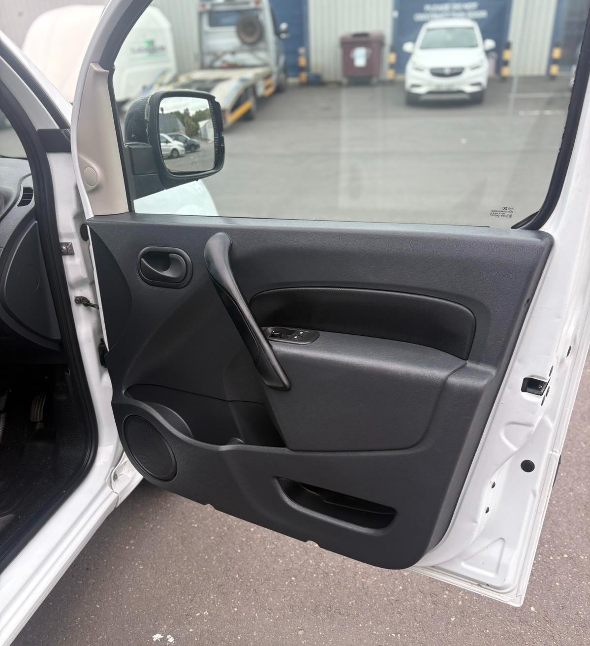 Used Renault Kangoo 2012 for sale - 76281698: Photo 25