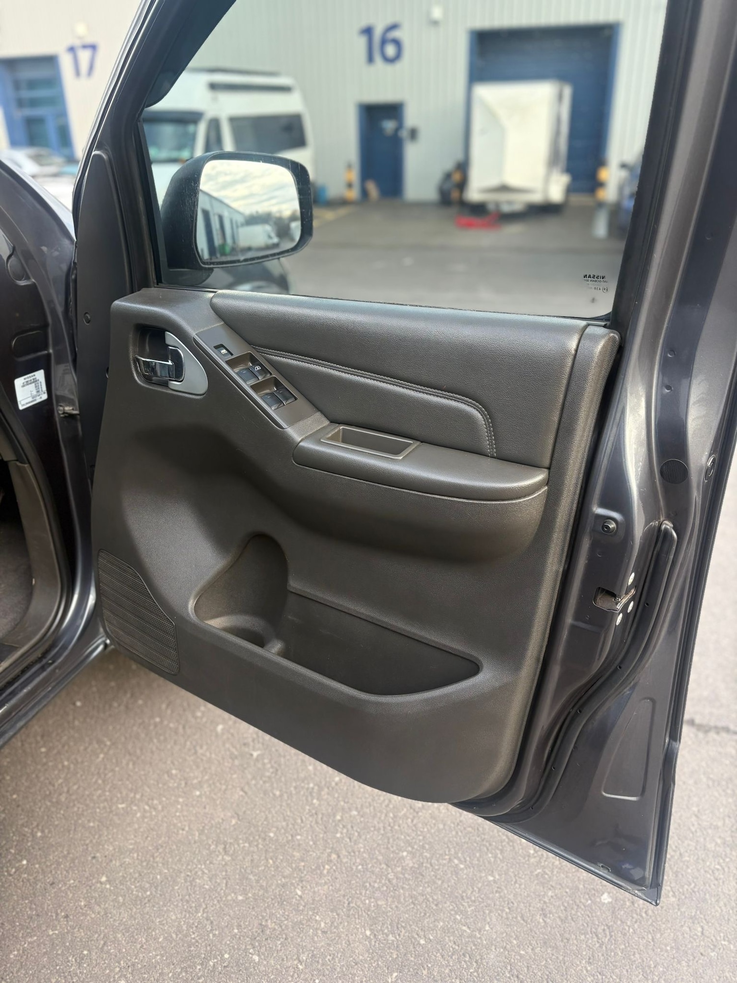 Used Nissan Navara 2014 for sale - 76941831: Photo 17