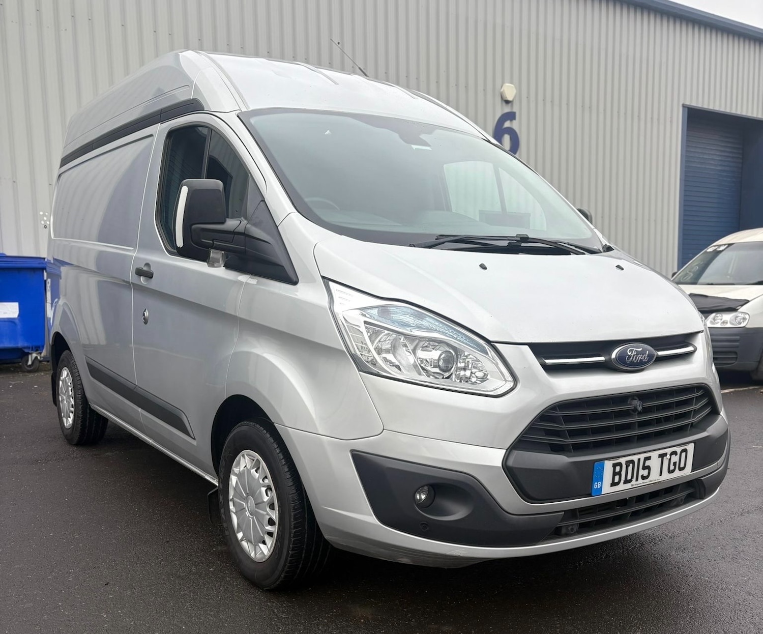Used Ford Transit Custom 2015 for sale - 76321780: Photo 2