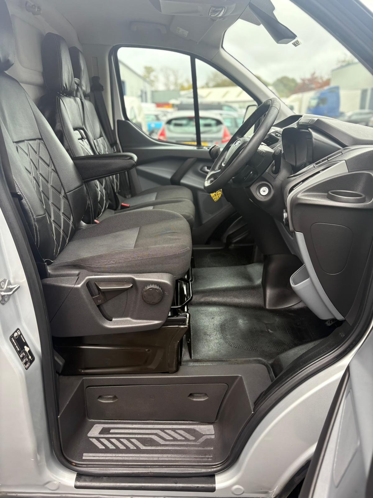 Used Ford Transit Custom 2015 for sale - 76321780: Photo 22