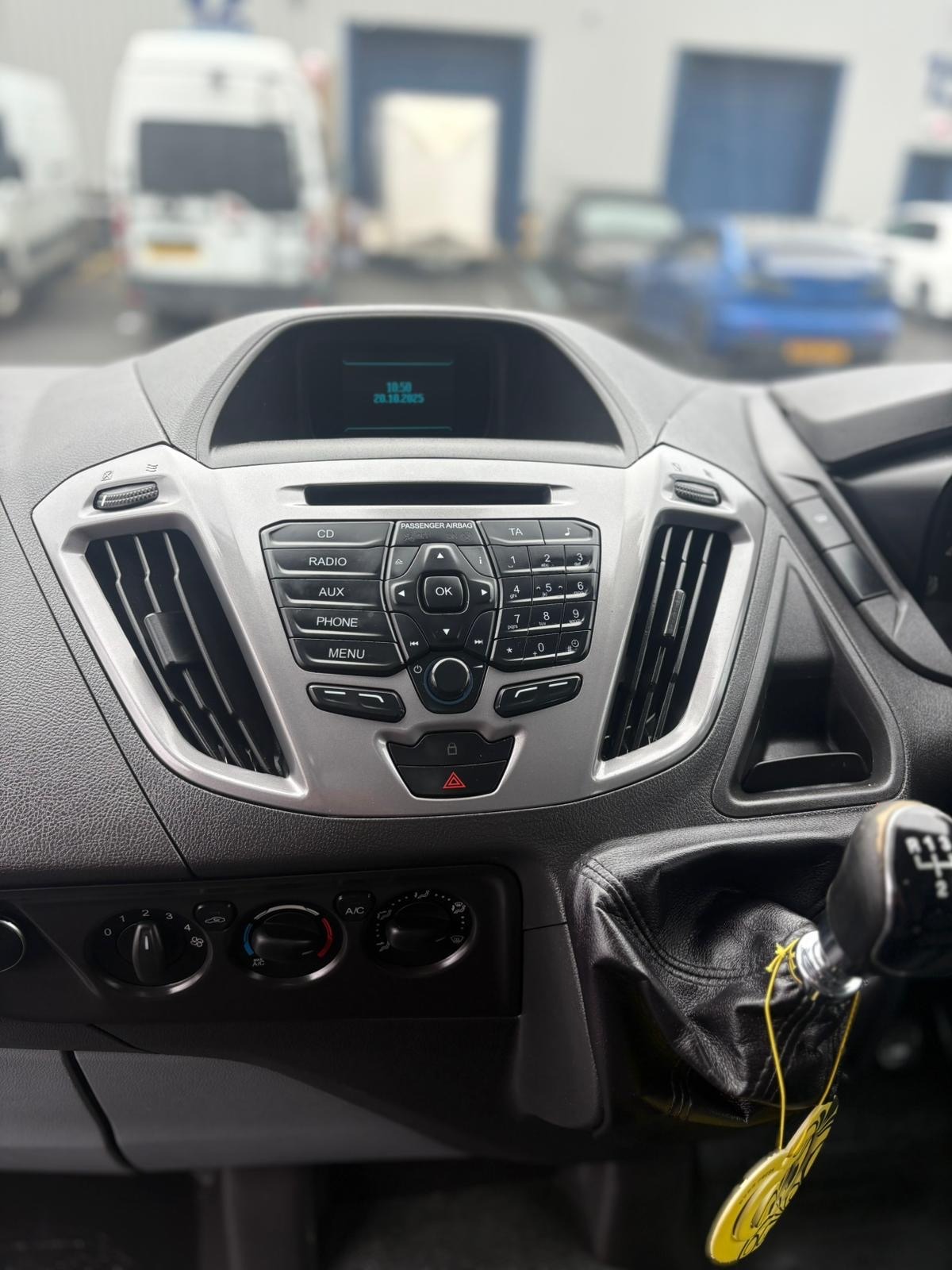 Used Ford Transit Custom 2015 for sale - 76321780: Photo 24