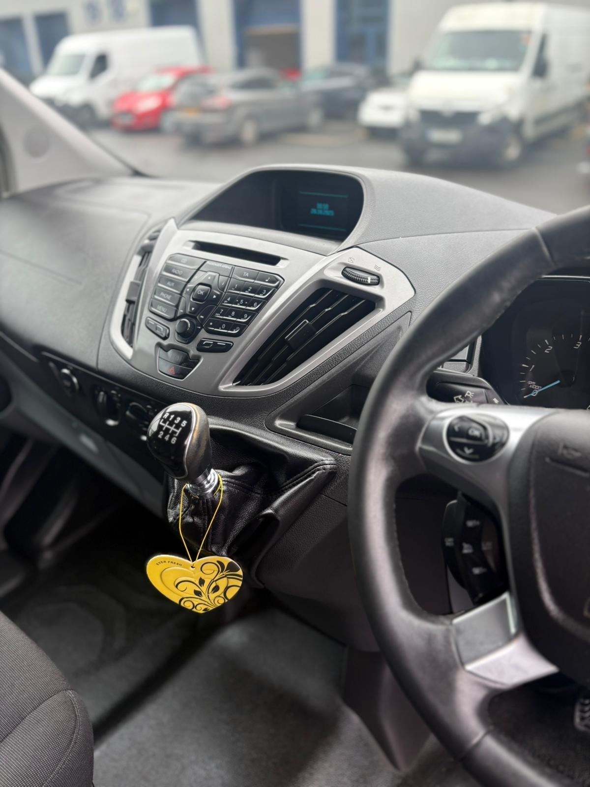 Used Ford Transit Custom 2015 for sale - 76321780: Photo 28