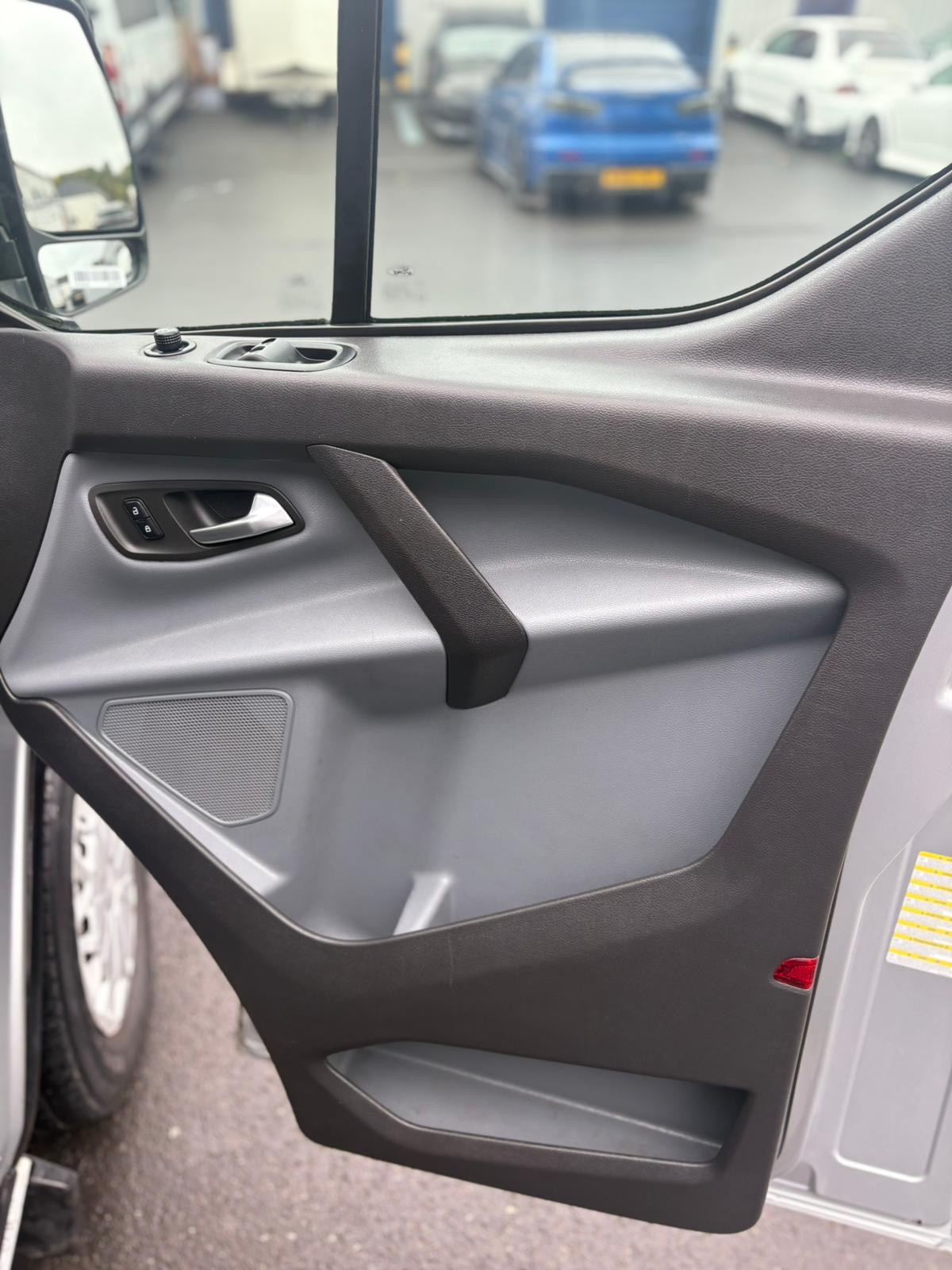 Used Ford Transit Custom 2015 for sale - 76321780: Photo 30