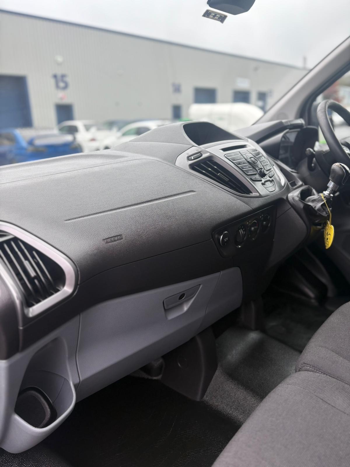 Used Ford Transit Custom 2015 for sale - 76321780: Photo 31