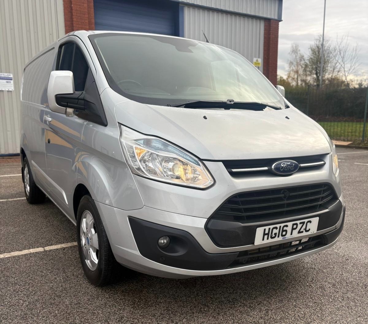 Used Ford Transit Custom 2016 for sale - 76726044: Photo 2
