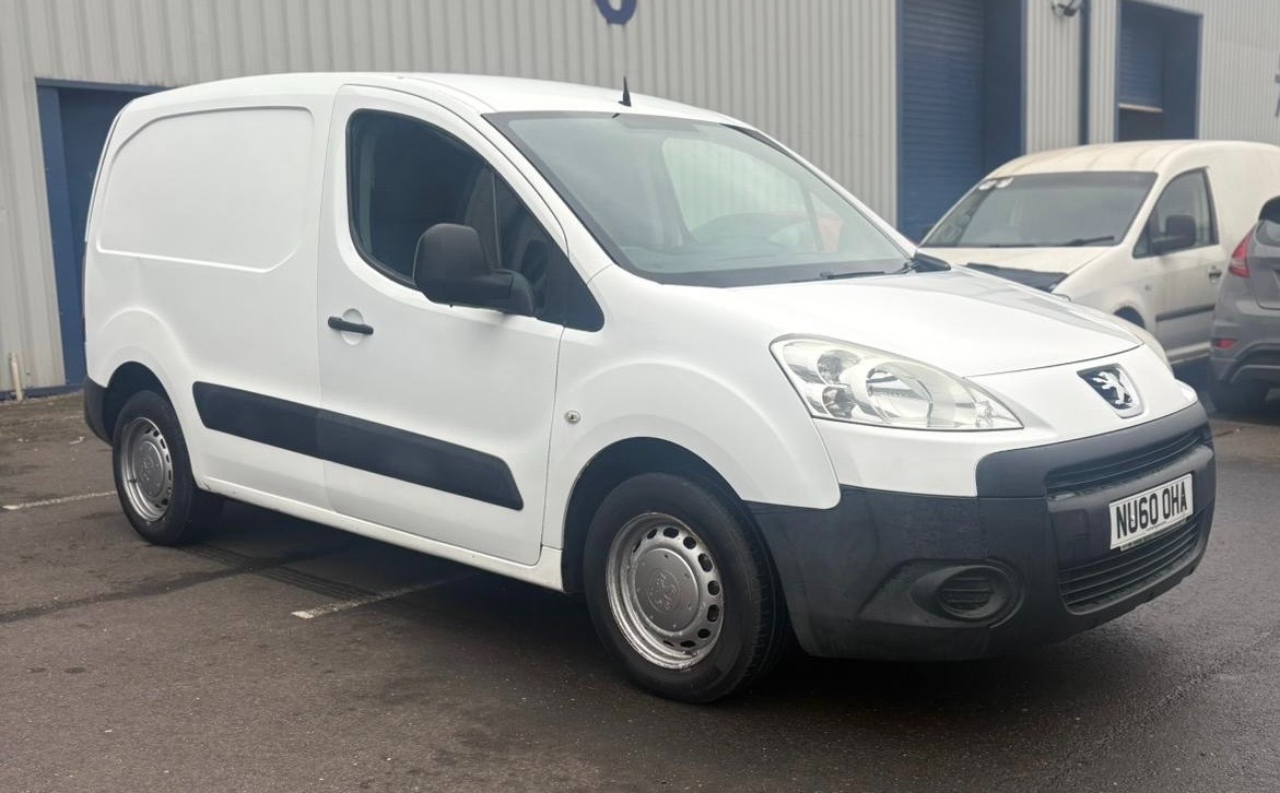 Used Peugeot Partner 2010 for sale - 76257972: Photo 2