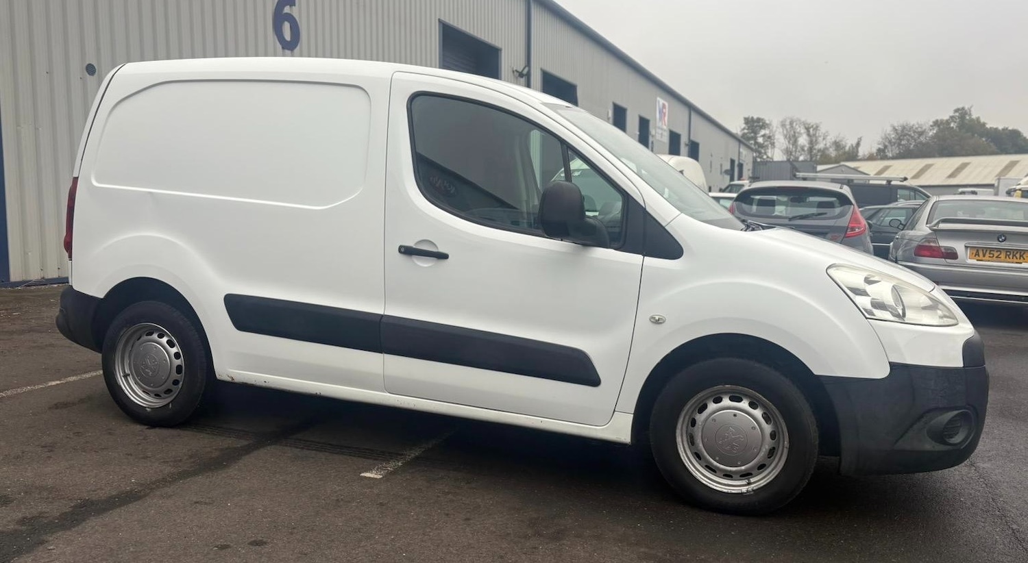 Used Peugeot Partner 2010 for sale - 76257972: Photo 6