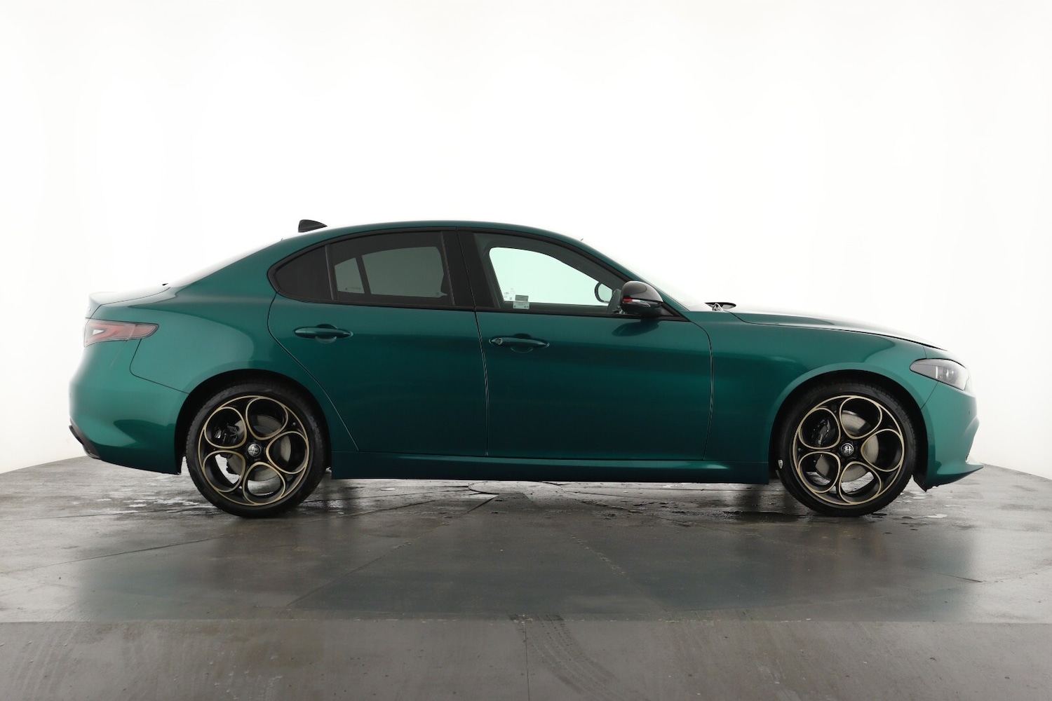 Used Alfa Romeo Giulia 2025 for sale - 76614963: Photo 4