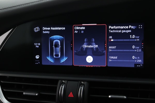 Used Alfa Romeo Giulia 2021 for sale - 76037844: Photo 21