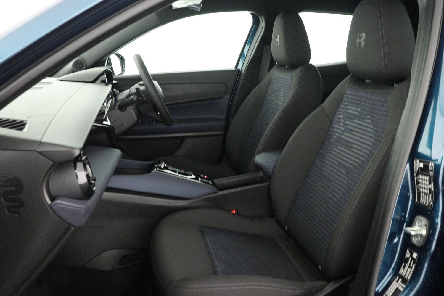 Used Alfa Romeo Junior 2025 for sale - 76614964: Photo 11