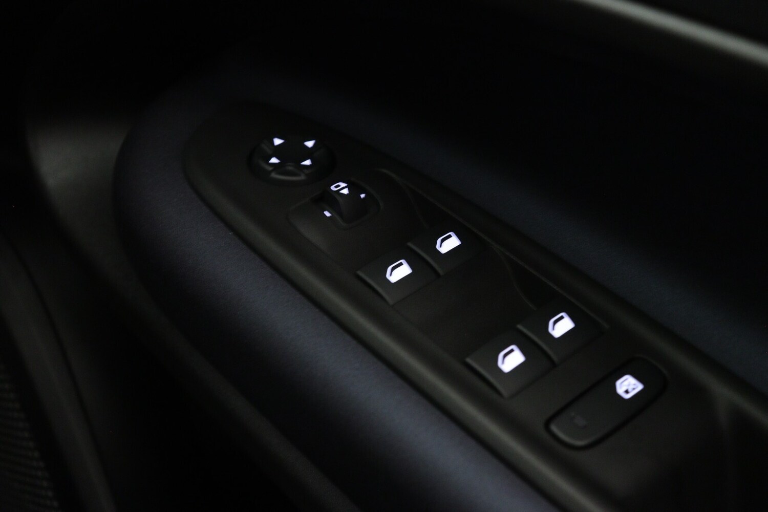 Used Alfa Romeo Junior 2025 for sale - 76614964: Photo 25