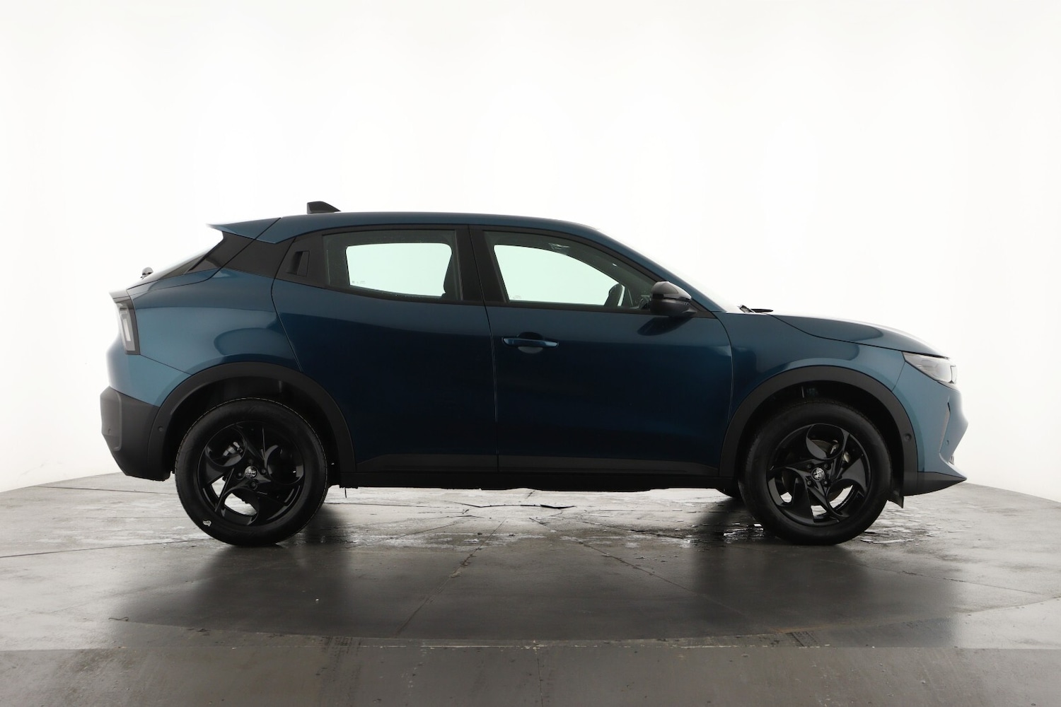 Used Alfa Romeo Junior 2025 for sale - 76614964: Photo 4