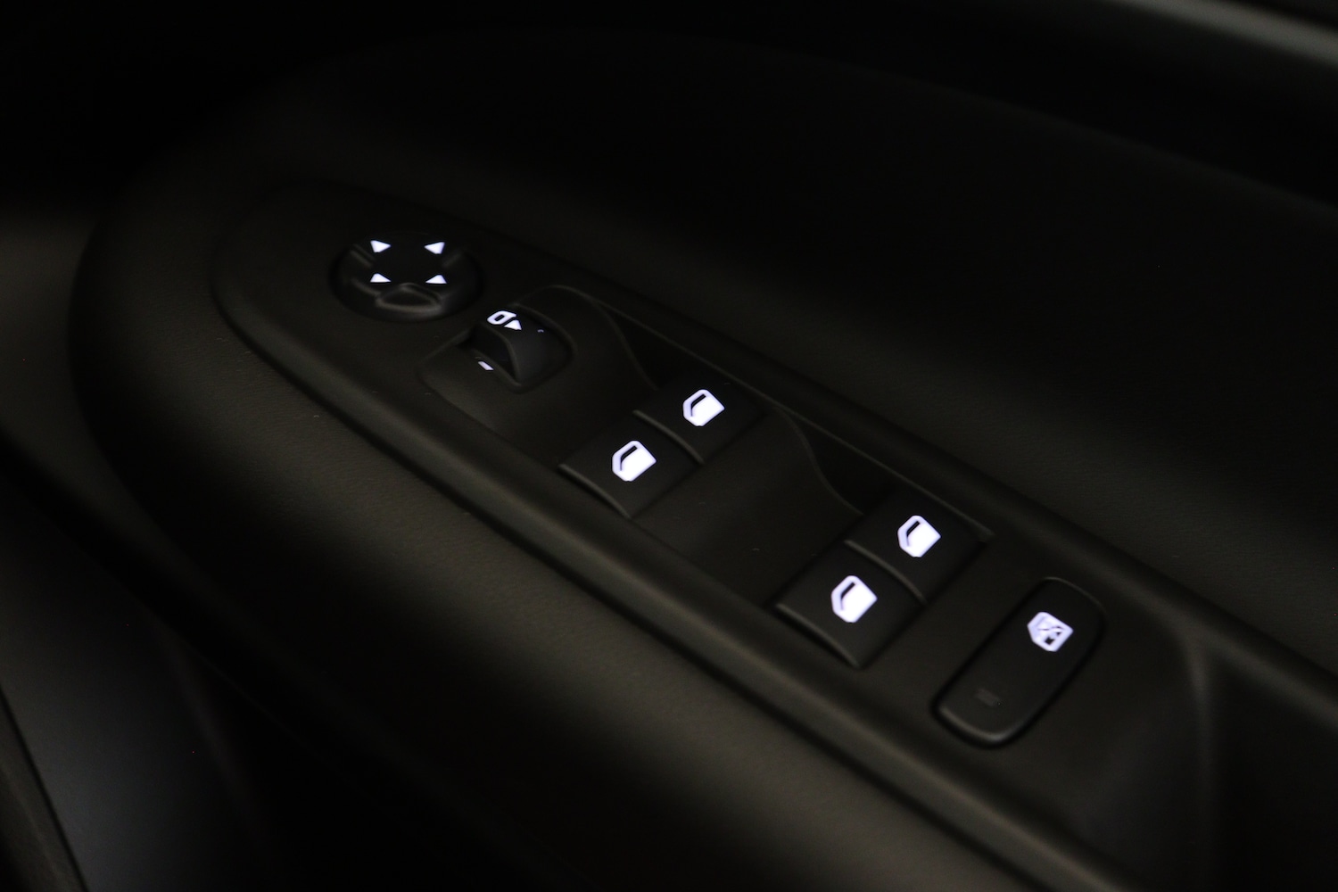 Used Alfa Romeo Junior 2025 for sale - 76615186: Photo 27