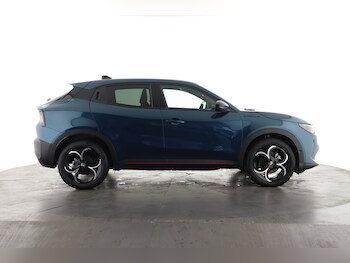 Used Alfa Romeo Junior 2025 for sale - 76615186: Photo