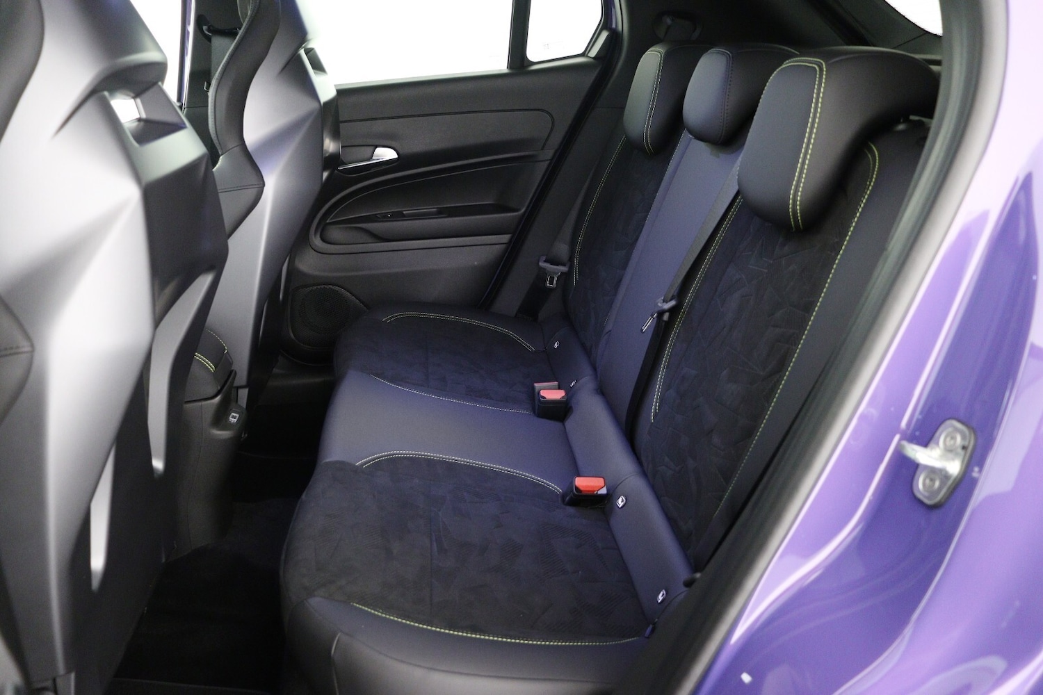 Used Abarth 600e 2025 for sale - 76615221: Photo 14