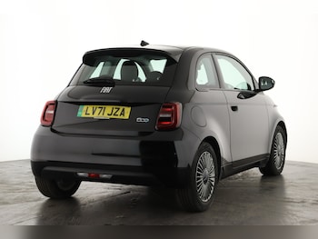 Used Fiat 500 2021 for sale - 76344076: Photo