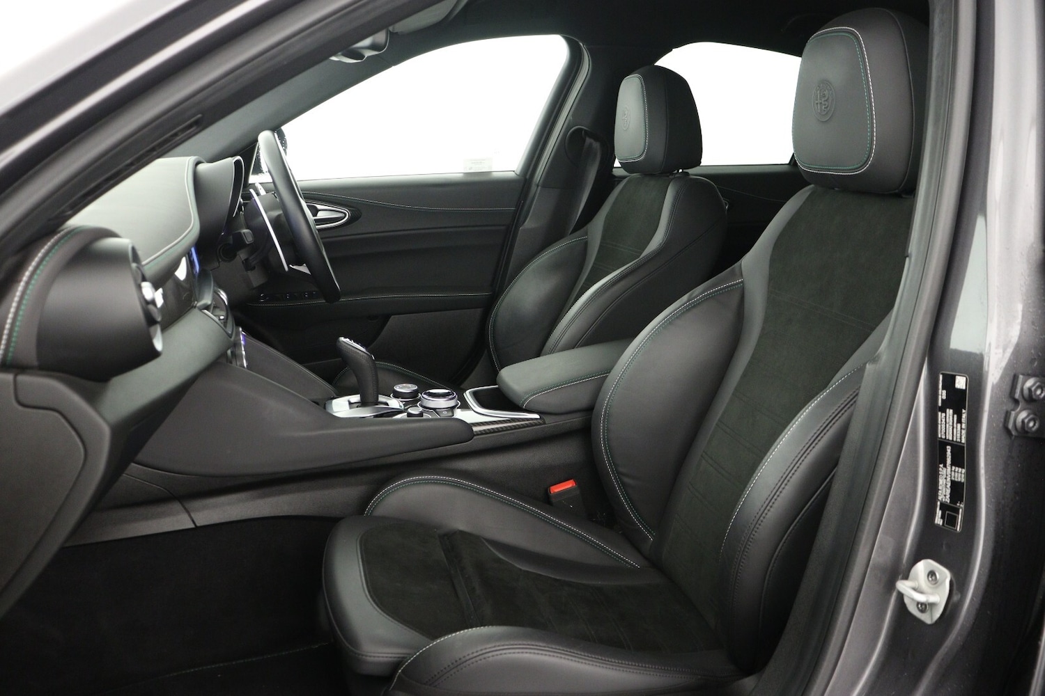 Used Alfa Romeo Giulia 2022 for sale - 77333211: Photo 12