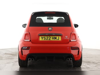 Used Abarth 595 2022 for sale - 76487468: Photo