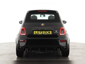 Used Abarth 695 2024 for sale - 76954417: Photo