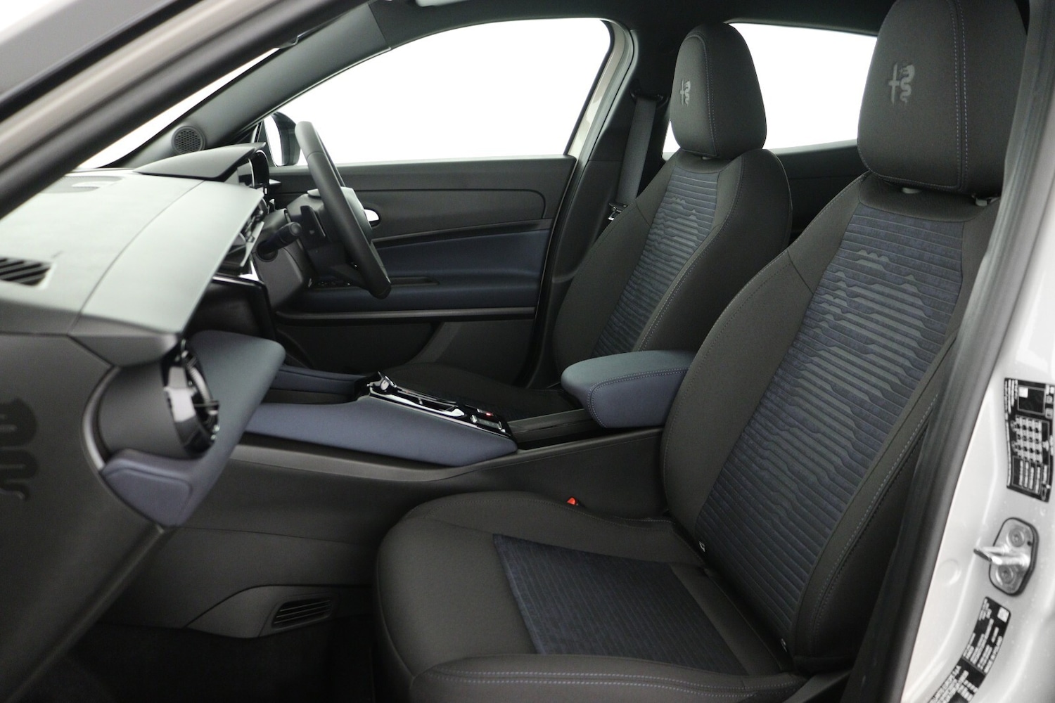 Used Alfa Romeo Junior 2026 for sale - 77224982: Photo 9