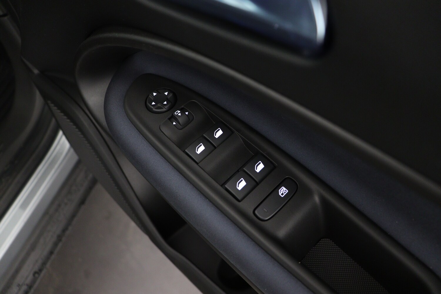 Used Alfa Romeo Junior 2025 for sale - 76615350: Photo 20