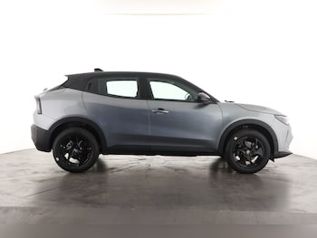 Used Alfa Romeo Junior 2025 for sale - 76615350: Photo