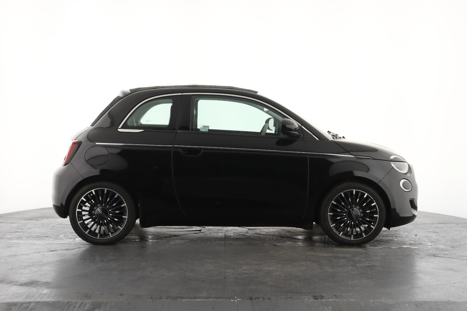 Used Fiat 500 2023 for sale - 77592116: Photo 5